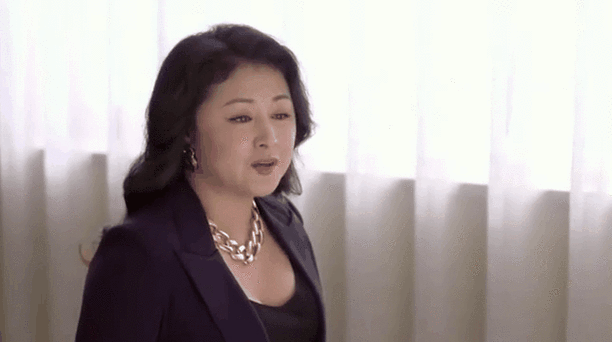 男人四十要出嫁:女老总心急寻男友,不料朋友都支支吾吾,有情况