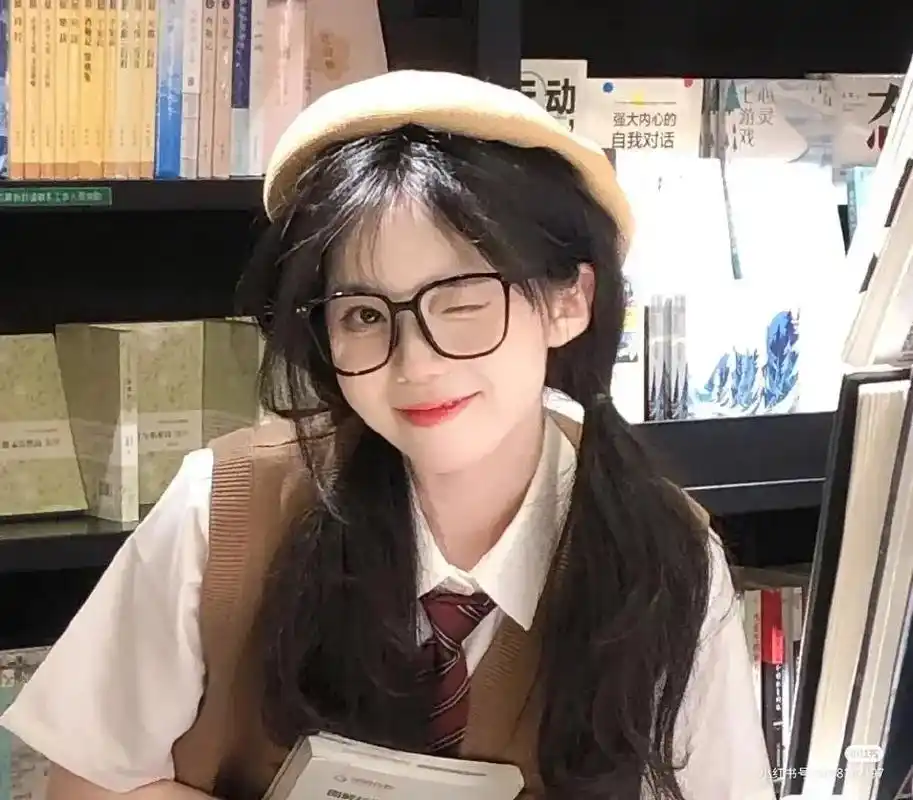 女生真人头像有些花温柔的美丽哟.#女生头像 #真人 #颜值  - 抖音