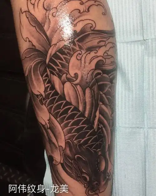 吉祥锦鲤纹身图片