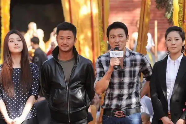 男明星:吴京新少林寺现场图-小虾米