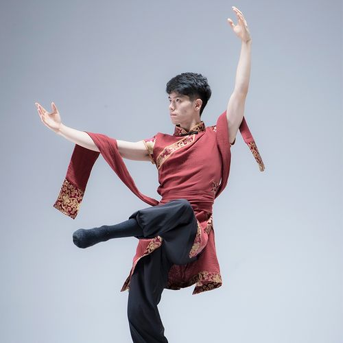 新款藏族男款舞蹈演出服装成人蒙古练功服艺考舞台少数民族服装男