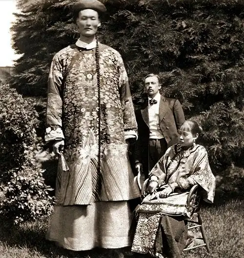 比姚明高的人有哪些(盘点中国最高的巨人,身高2米48,堪称人类巅峰,却