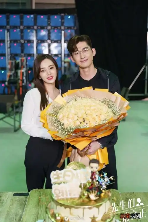 张翰与王晓晨同居,王晓晨晒照为张翰庆生