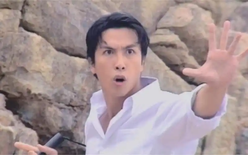 精武门:致敬李小龙,甄子丹终极大爆发,这就是外国人看不懂的中国功夫