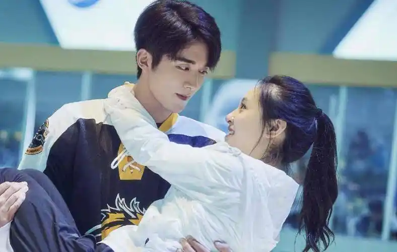 冰糖:张新成临时加戏真开车,自曝感觉很爽!