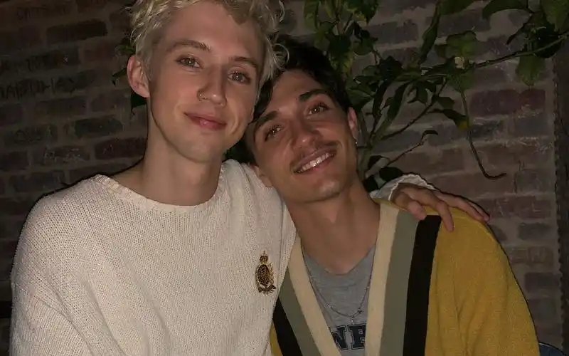 tracob三周年纪念日三年前的今天戳爷和布布相遇了