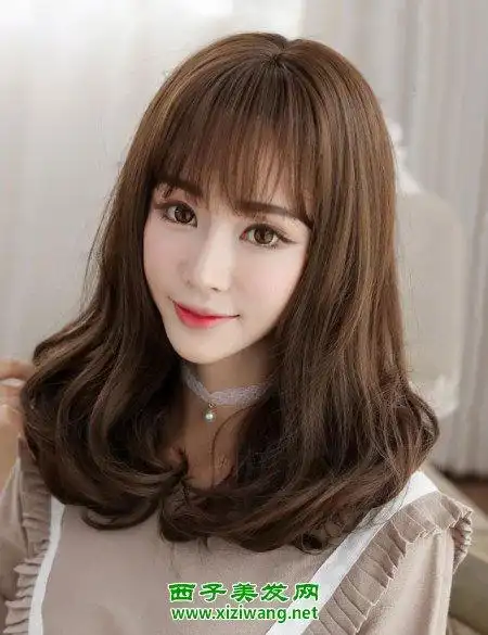 空气刘海梨花头图片 蓬松又轻盈的感觉