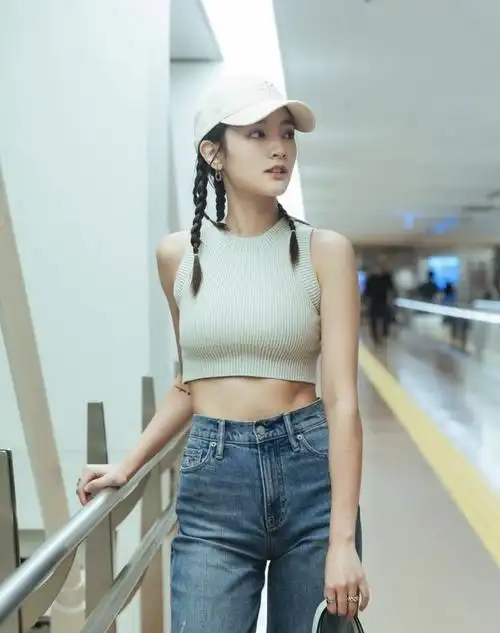 小美身材也太好了叭!谁能不爱这样的台妹