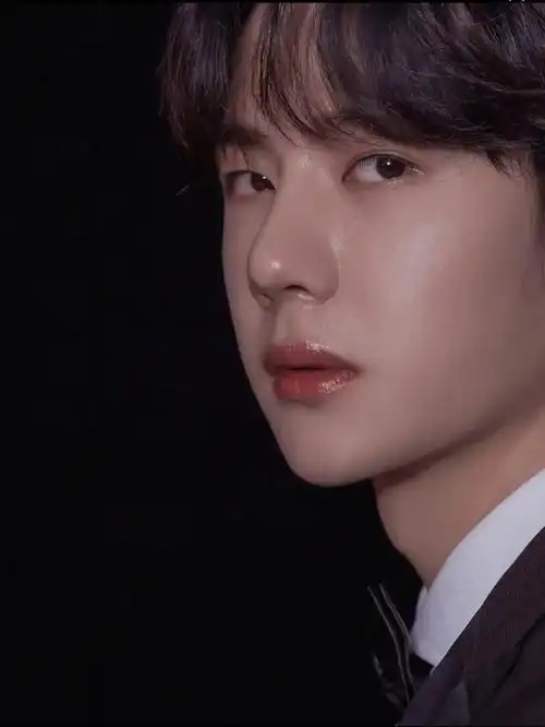 王一博真的是温柔到骨子里的男孩