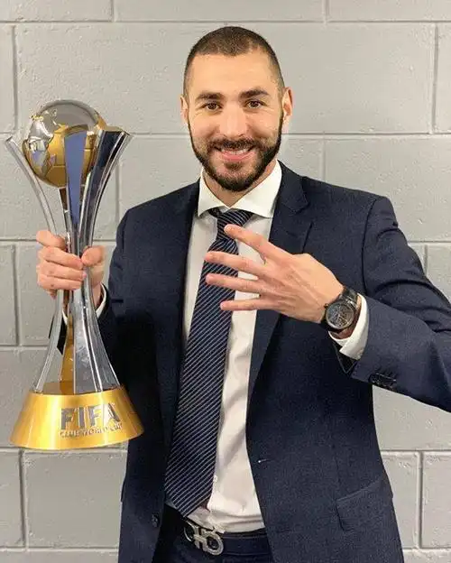 【社交秀】霸气枪王本泽马