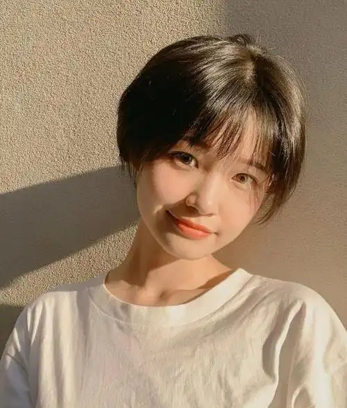 这4款日系短发,显脸小又可爱好看