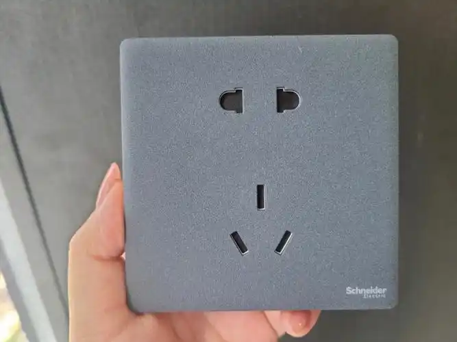 施耐德的开关面板质感真的好