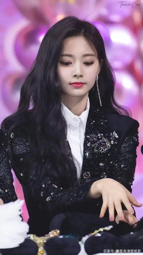 「周子瑜」高清壁纸,喜欢的收藏吧