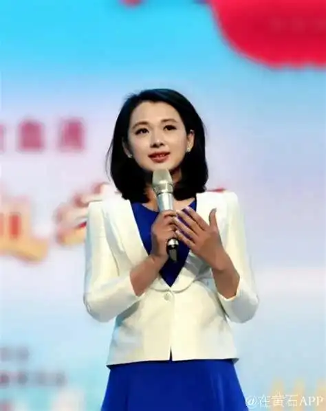 黄石梁晶主持的节目黄石主持人梁晶结婚照