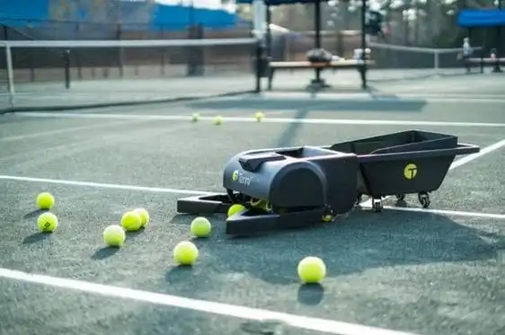 全球首个网球ai捡球机器人又一个工作被取代