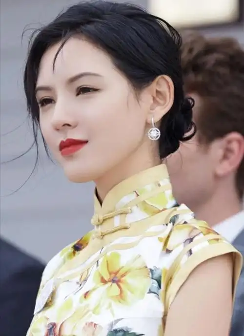 张予曦, 1993年1月29日出生于吉林省敦化市,中国内地影视女演员,平面