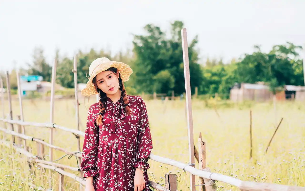 气质美少女唯美清纯写真高清桌面壁纸