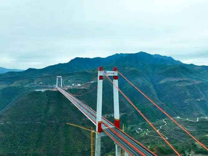 永大高速公路由云南建投集团投资建设,项目起于永仁县永定镇接g5京昆