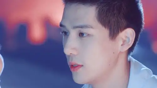 不怕蒋正寒@王安宇buss 长得帅,就怕长得帅还会撩