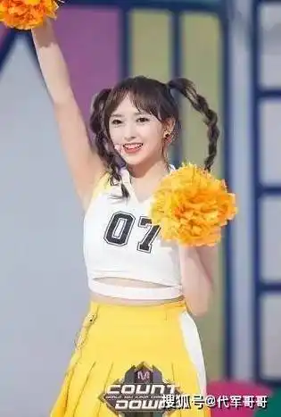 原创有一种发育过猛叫程潇因上围丰满被称奶潇lisa都不是对手