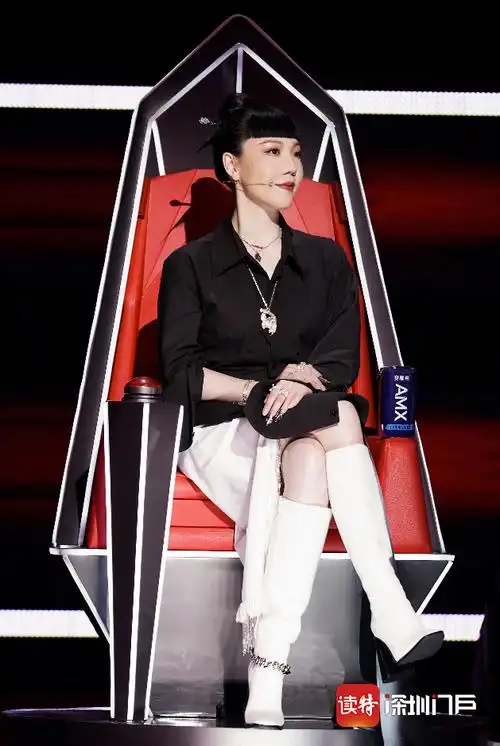 2021中国好声音董书含温暖声线治愈舞台时尚二度pk稳守席位