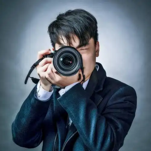 米兰手机摄影师头像