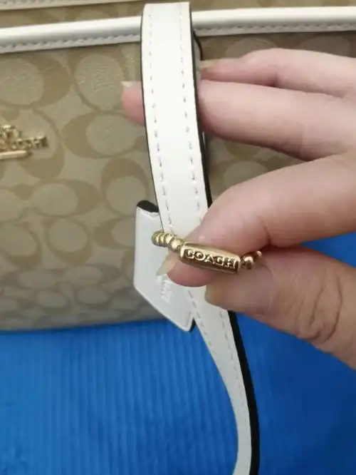 蔻驰托特包58292鉴定真假