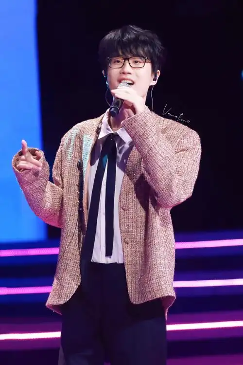 2023湾区升明月大湾区电影音乐晚会##许嵩挽回了面子