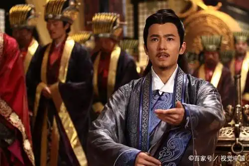 曹植《吁嗟篇》,用比兴手法表现出横遭迫害,壮志难酬的悲愤痛苦