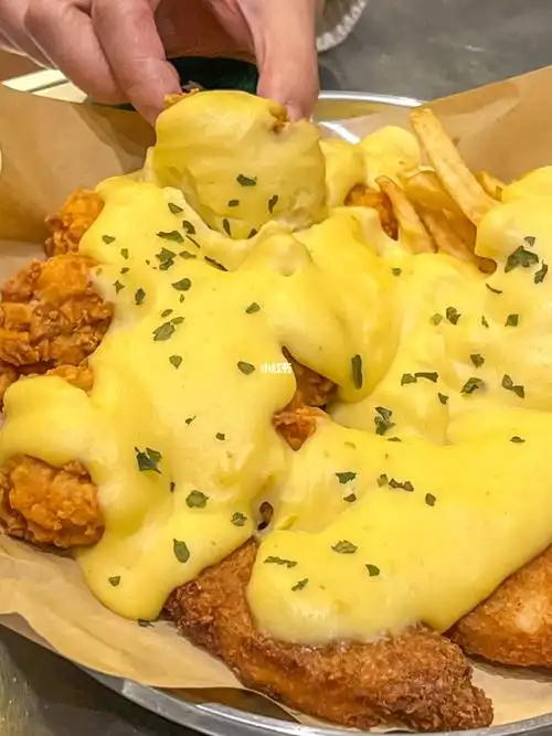 宅家的我真的好馋这一口黄油奶酪炸鸡