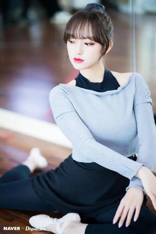 程潇芭蕾排练照曝光体态优雅犹如天鹅