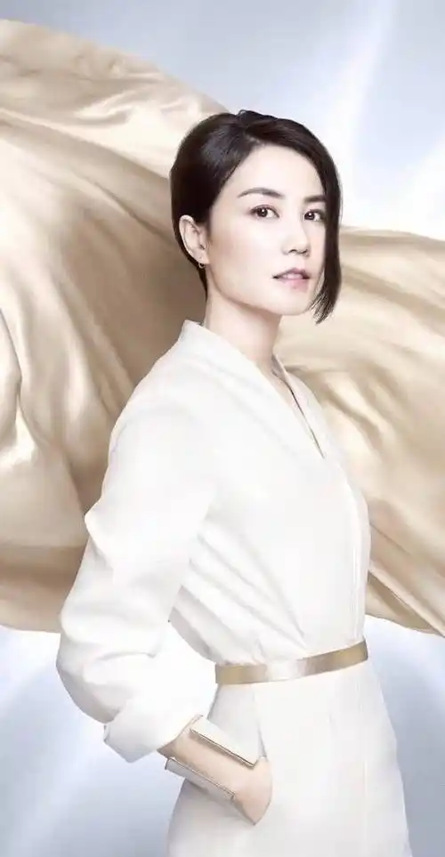 原创7次恋爱,3段感情,4角恋,王菲的传奇一生中,你所不知道的故事