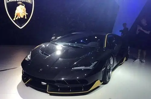 最贵的10大超级跑车 兰博基尼venenoroadster三千万