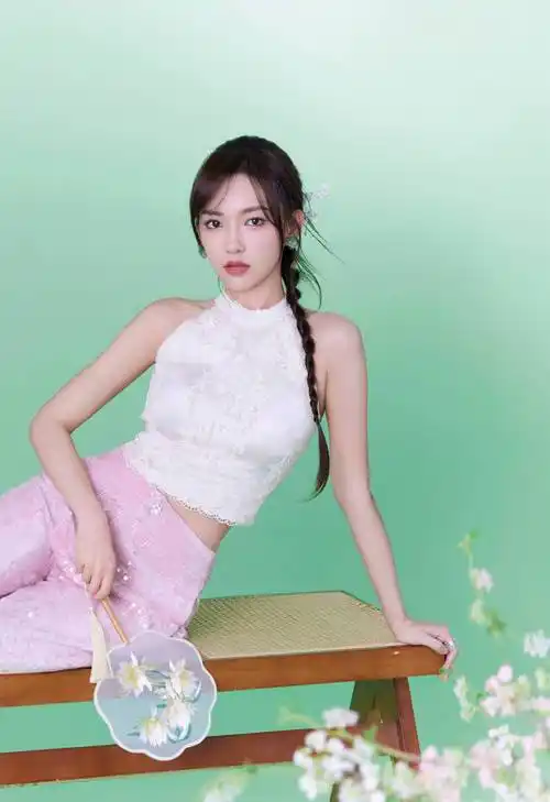 程潇真会穿连换5套穿搭大秀ai建模身材身材火辣甜美又帅气