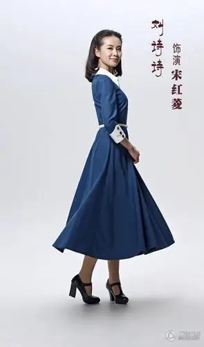 穿旗袍叼烟卷 刘诗诗这个特工有点帅_娱乐_腾讯网