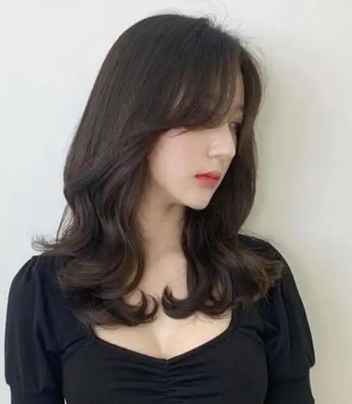 减龄长直发发型2022,减龄好打理的直发发型