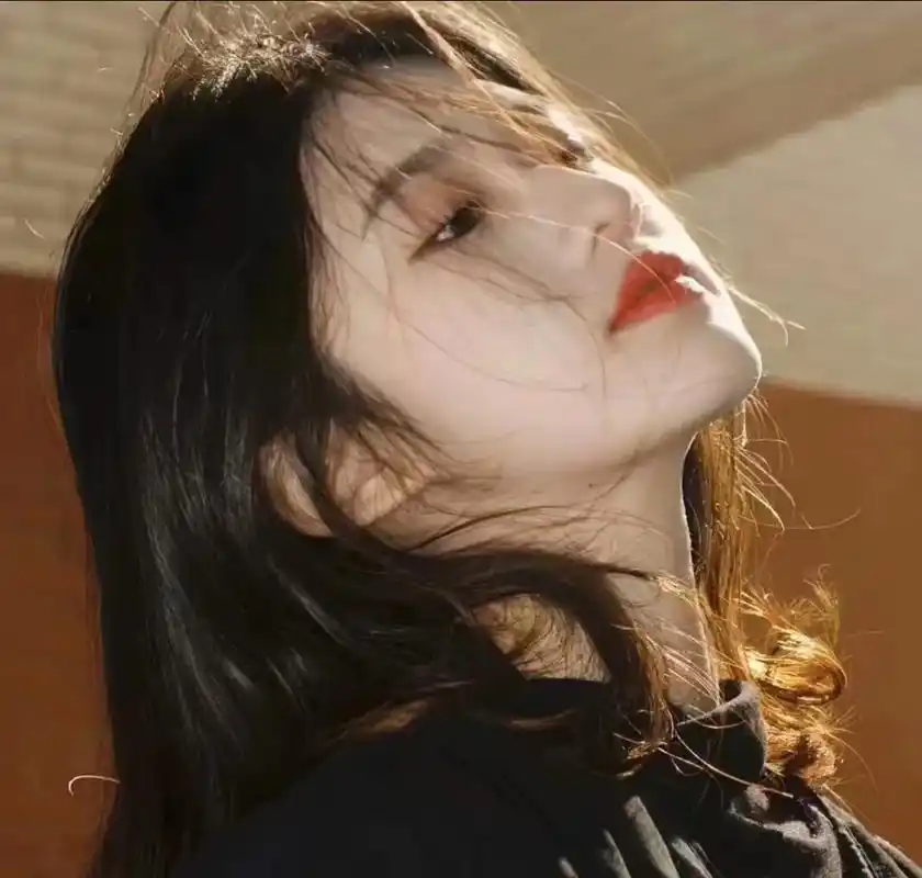 高级感女生头像