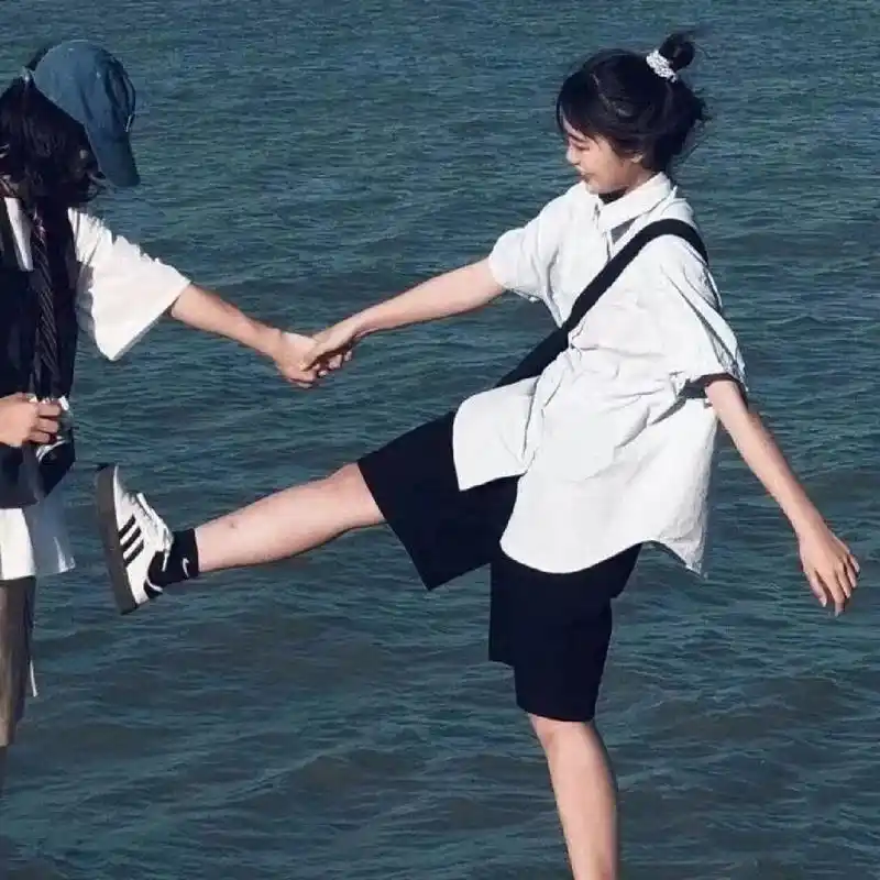 快来看看搞笑女的闺蜜头像 快74搞笑女专属噢