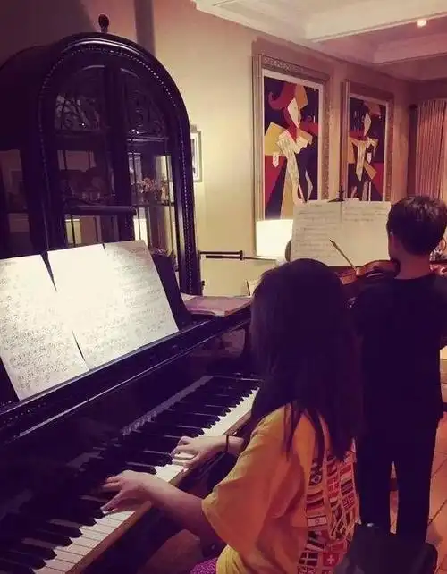 52岁宣布"退休"的黄磊,背后是上亿身家给他的底气|何炅|黄多多|娱乐圈