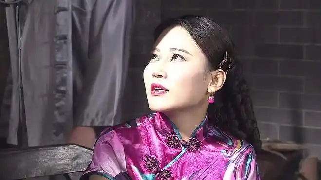 七十二家房客13:旗袍美女被绑架,少不了一顿皮肉之苦,太惨了-影视综