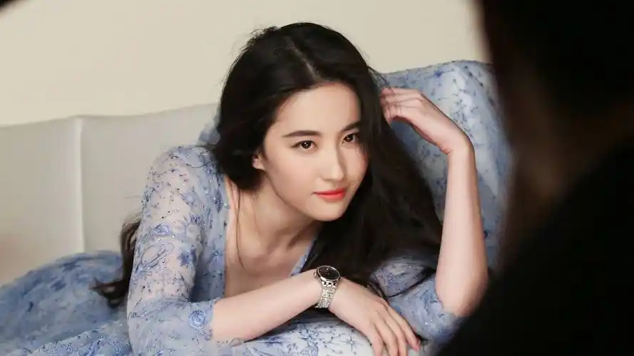 原创刘亦菲野生代言娃哈哈网友直呼接地气女神同款如此亲民