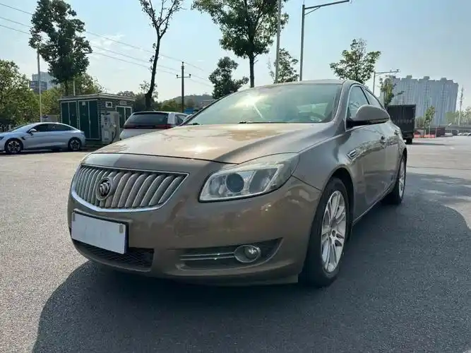 别克 君威  2011款 2.0t 豪华运动版图片