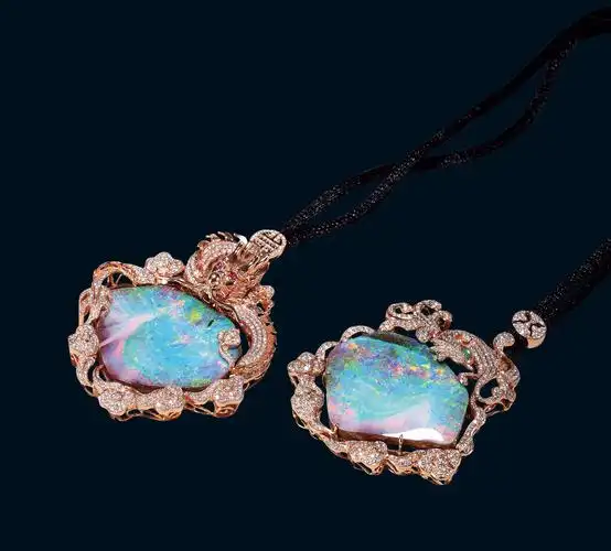 2110 欧泊龙凤珮