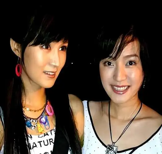 鲍蕾和鲍莉,这两位可不是那种只会花钱的金丝雀,她们是闷声发大财的主