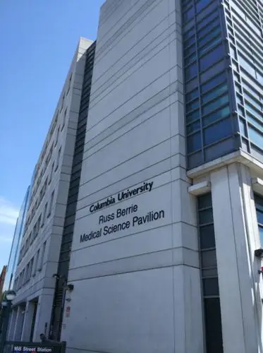 (项目附近的哥伦比亚大学医学院)接下来,侨外美国投资移民美国项目