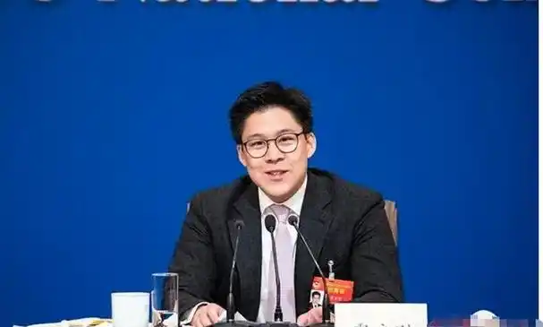 霍启刚:曾被郭晶晶气到"哭唧唧",一言不合跟岳母告状