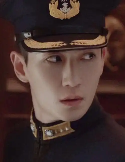 朱一龙军装造型