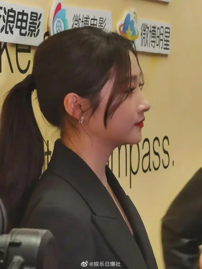 关晓彤生图yyds!真的很抗打#关晓彤 #fieeo团队  - 抖音