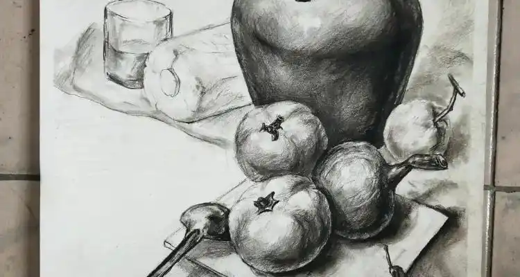 初中如果决定走美术专业,可以更早的针对美术考试去学,基本功方面可能