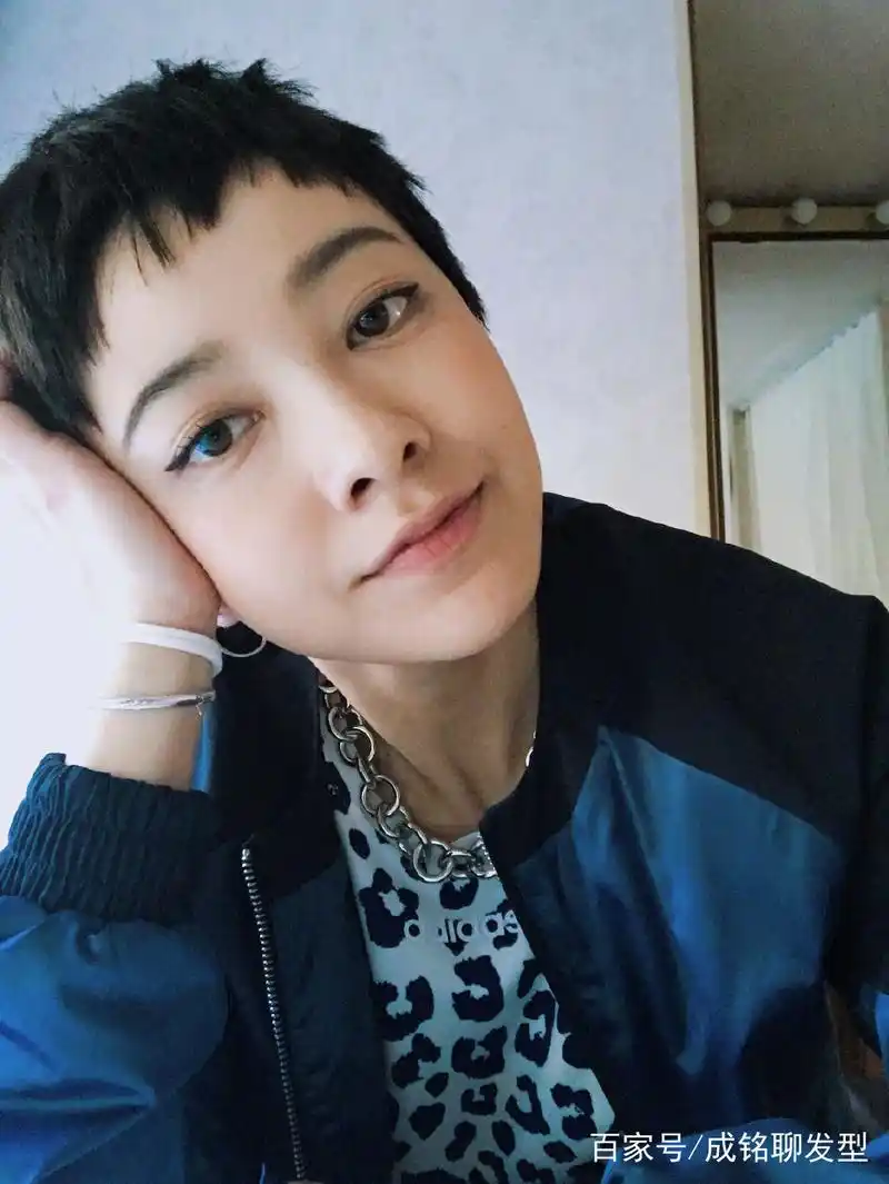 盘点短发女明星,娜扎帅气郭采洁个性王子文精致,马伊琍人气最高